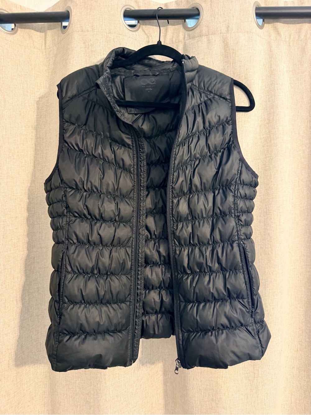 Women’s Lightweight Quilted Packable Puffer Vest - Black